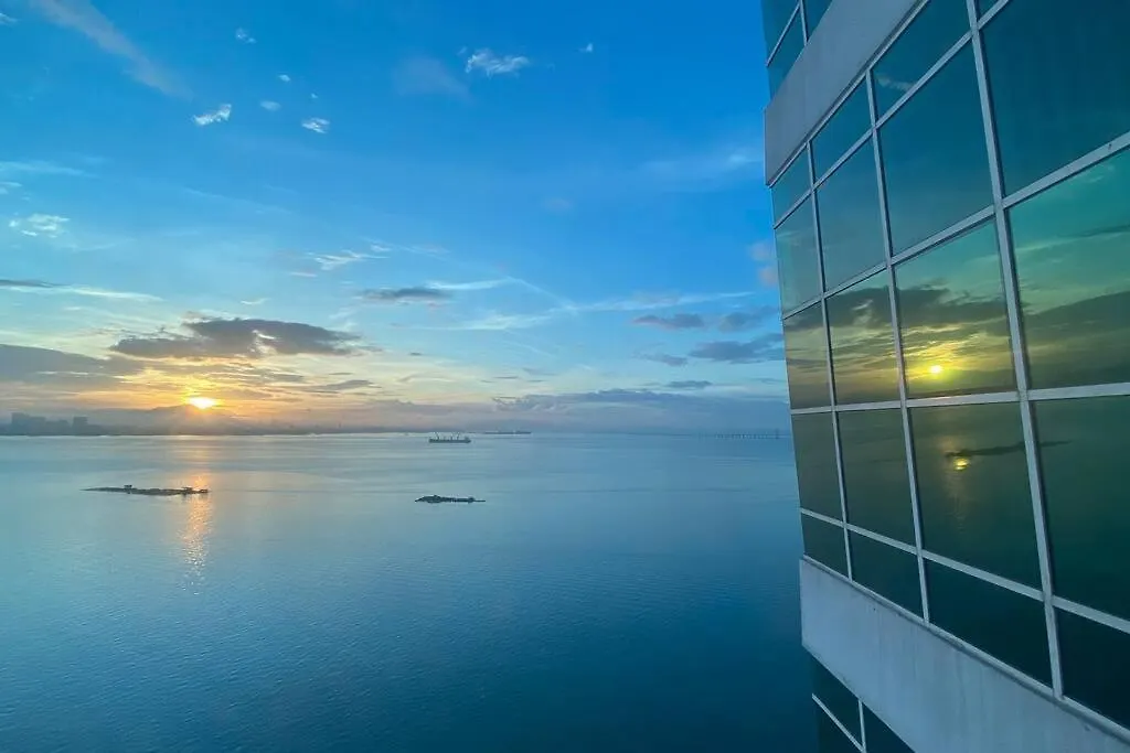 The Maritime Suite @ Panoramic Duplex 海景の家 Jelutong
