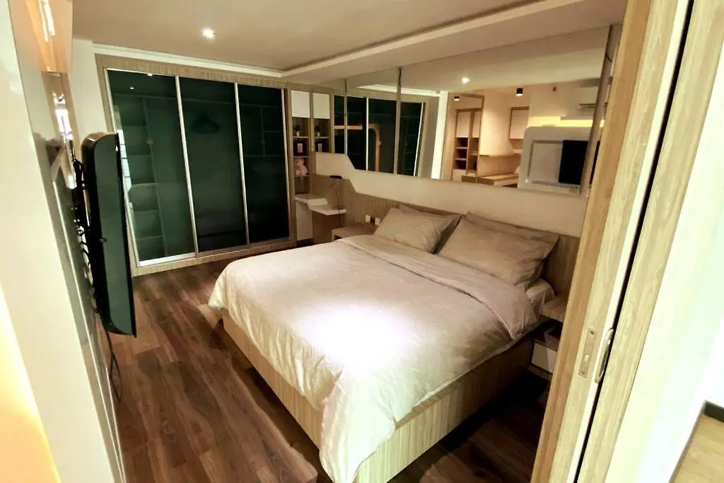 The Maritime Suite @ Panoramic Duplex 海景の家 Jelutong Apartment