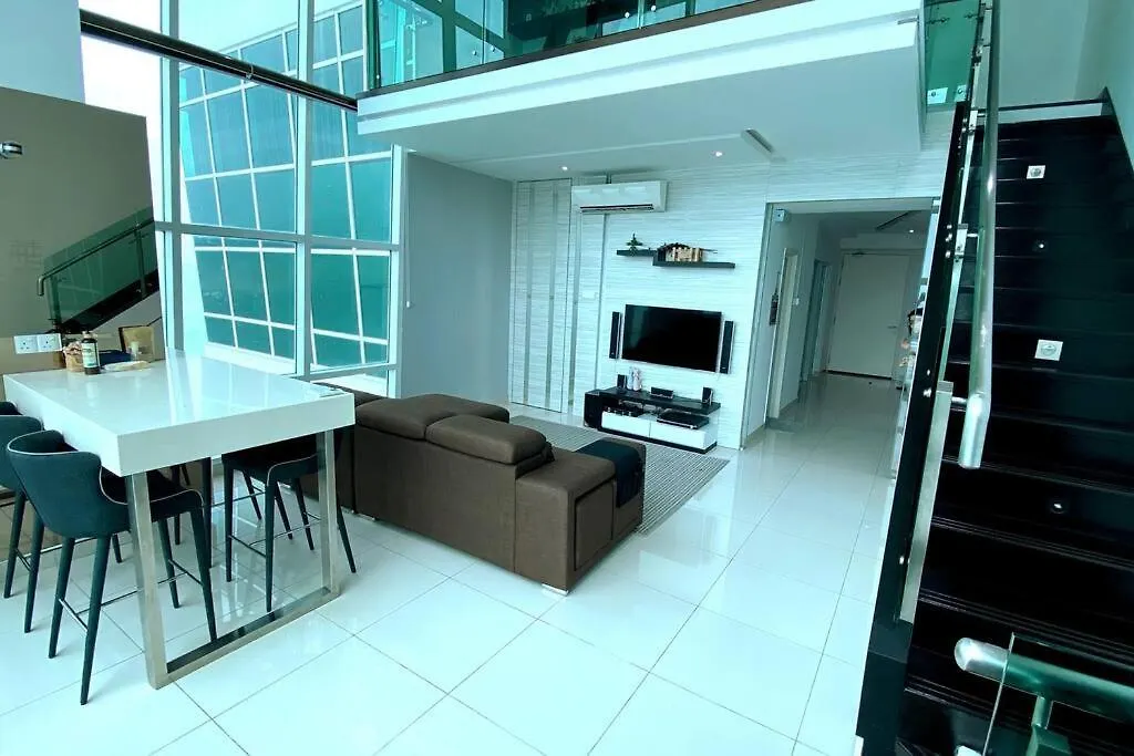 The Maritime Suite @ Panoramic Duplex 海景の家 Jelutong Malaysia